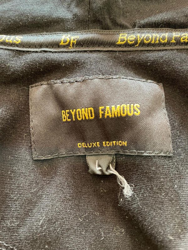 Sudadera Beyond Famous