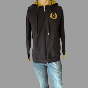 Sudadera Beyond Famous
