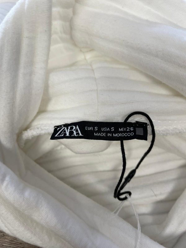 Vestido / Suéter Zara