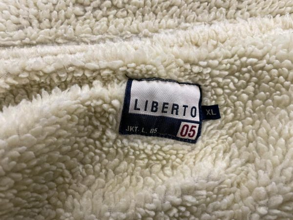 Cazadora Liberto
