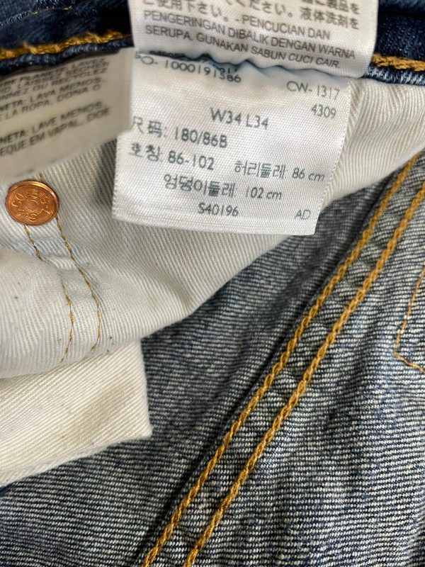 Pantalón Levi's 502 Ref.10051