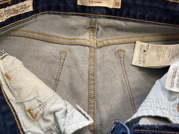 Pantalón Levi's 711 ref.10063