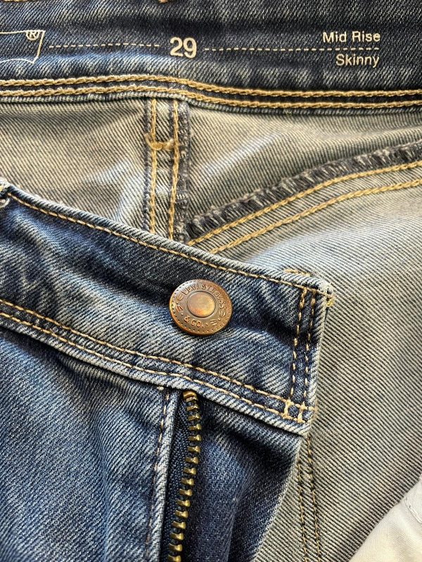 Pantalón Levi's Mid Rise Skinny Ref.10072