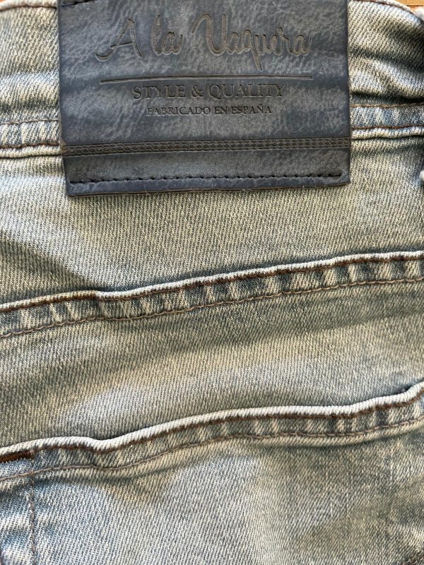 Pantalón vaquero A la vaquera Ref.10079