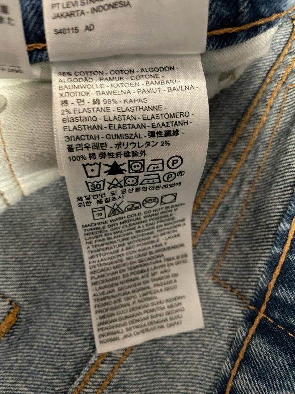Pantalón Levi's 502 Ref.10144