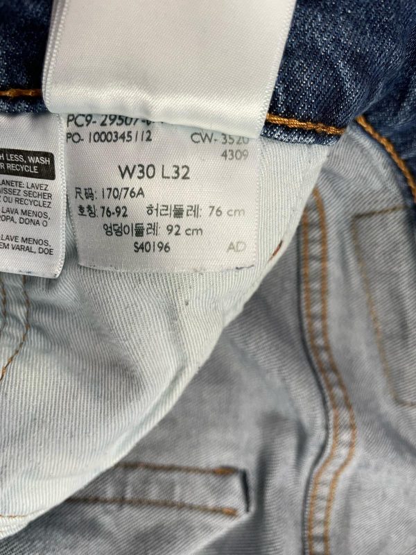 Pantalón Levi's 502 Ref.10179